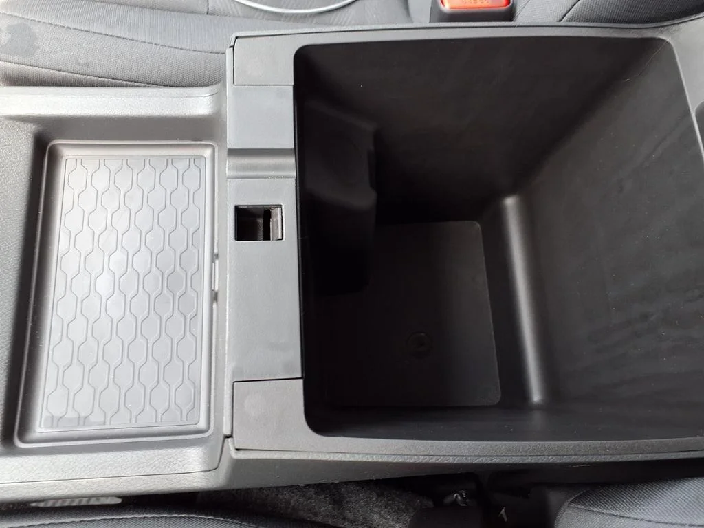 New 2026 Glacier White Nissan Crew Cab S image 12