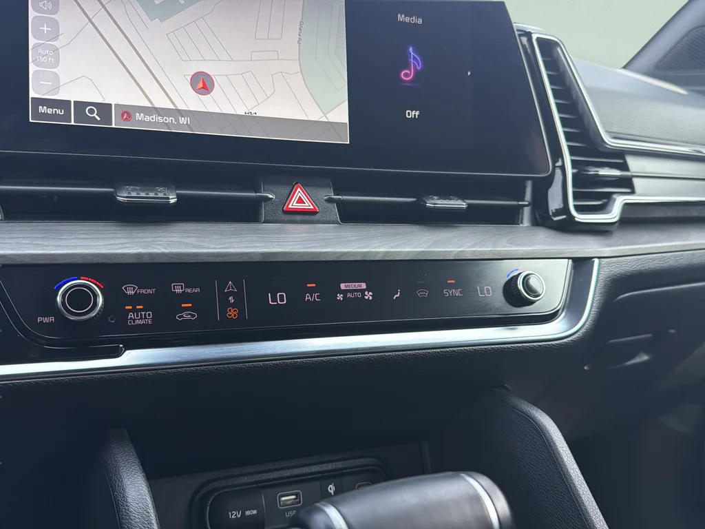 Used 2023 Jungle Green/Ebony Black Roof Kia X-Pro Prestige image 18