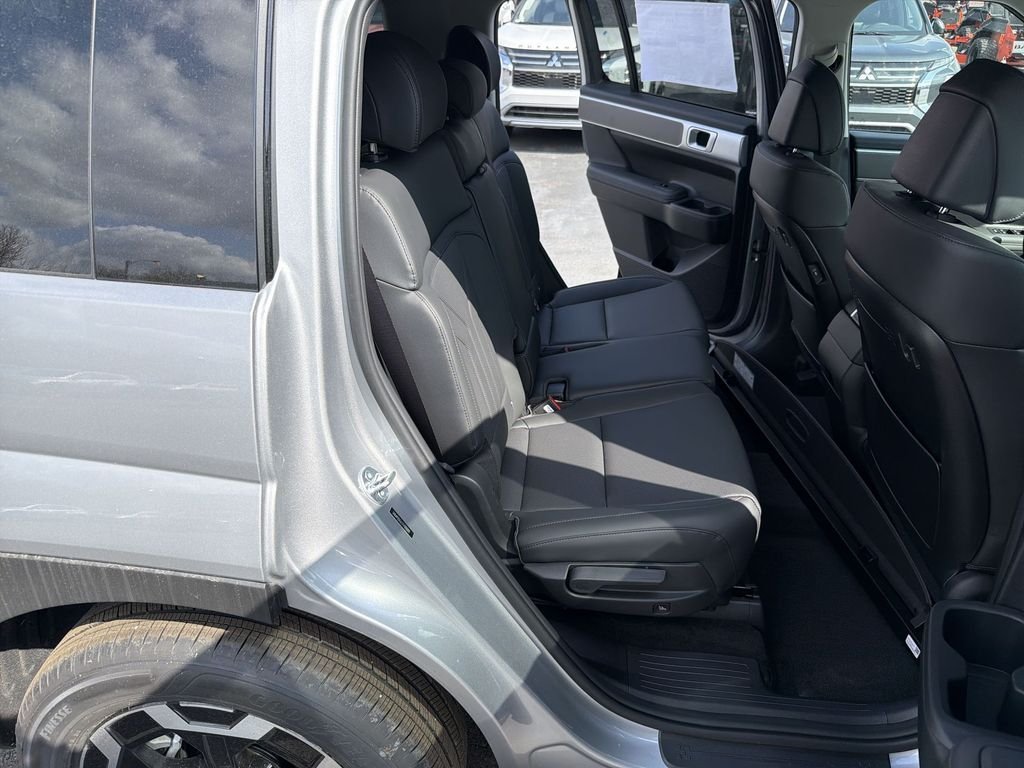 New 2026 Silver Hyundai SEL AWD image 22