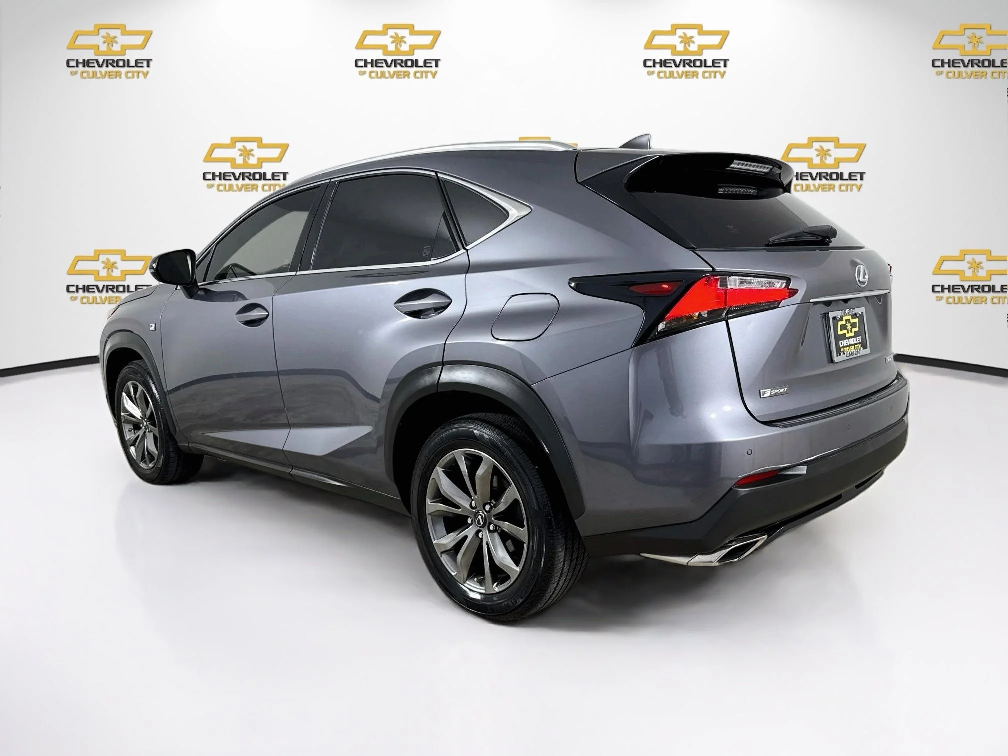 Used 2016  Lexus FWD 4dr image 6