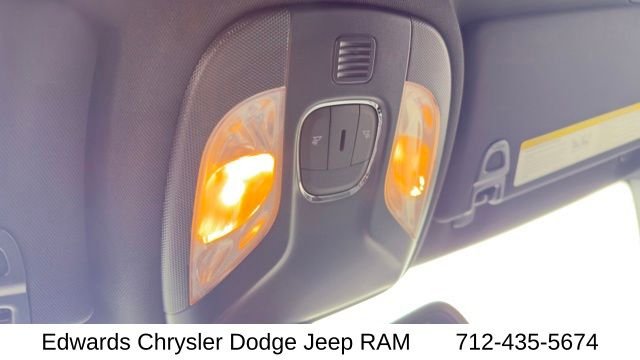 New 2026 Fathom Blue Pearl-Coat Exterior Paint Jeep Latitude image 23