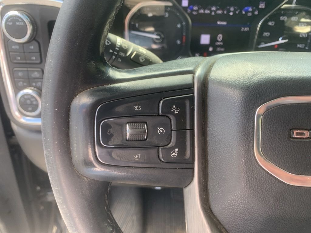 Used 2022 Green GMC Denali image 15