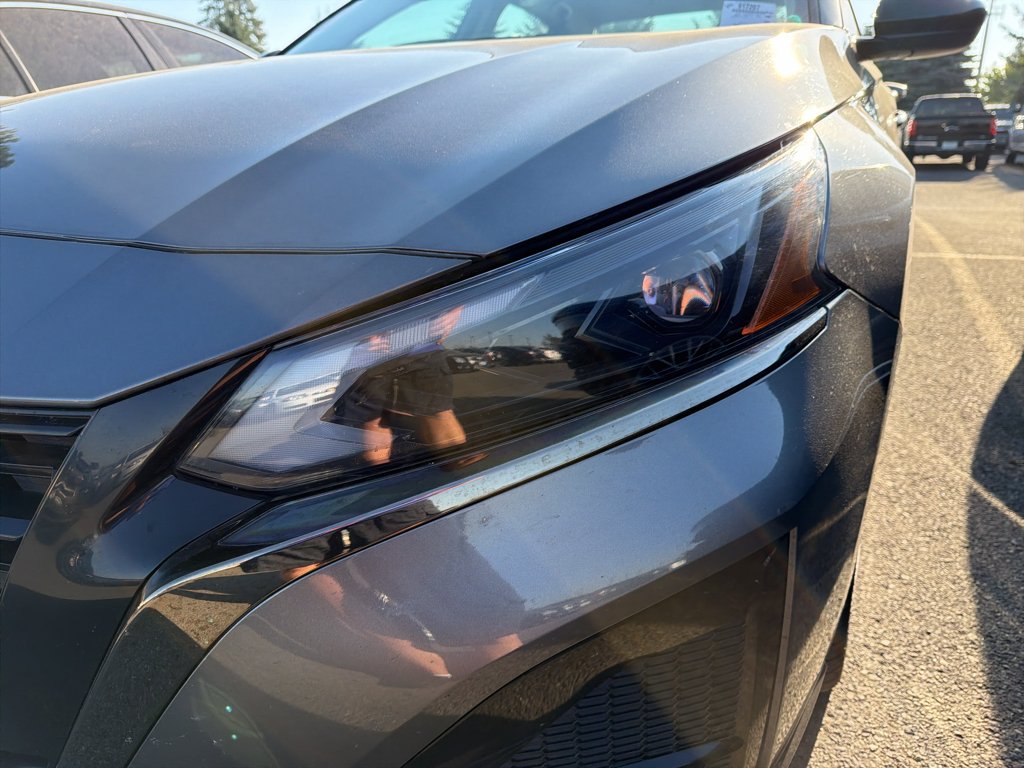 Used 2025 Gun Metallic Nissan SR image 10