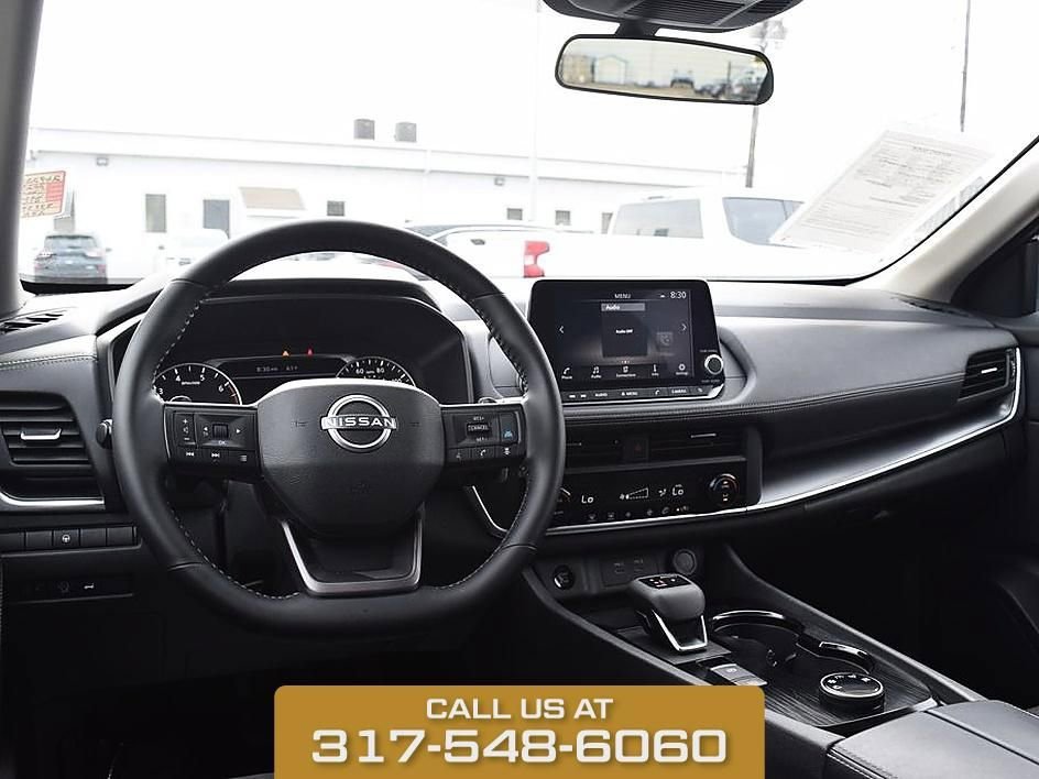 Used 2025 Deep Ocean Blue P Nissan SV image 11