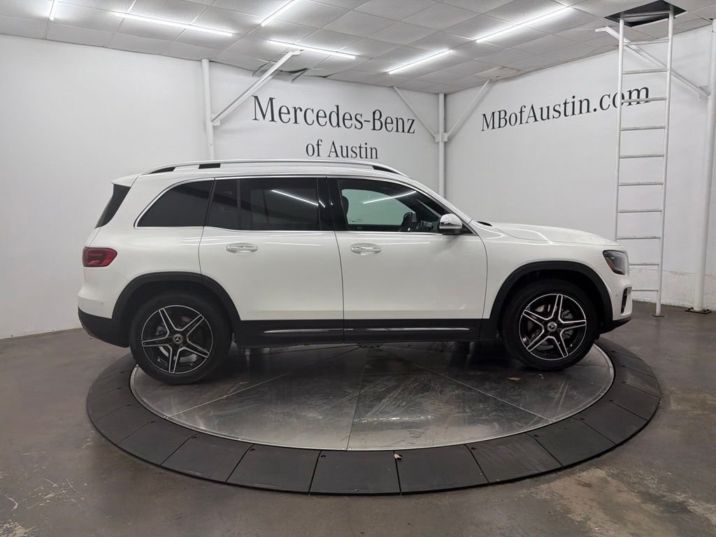 New 2026 Polar White Mercedes-Benz GLB 250 image 8