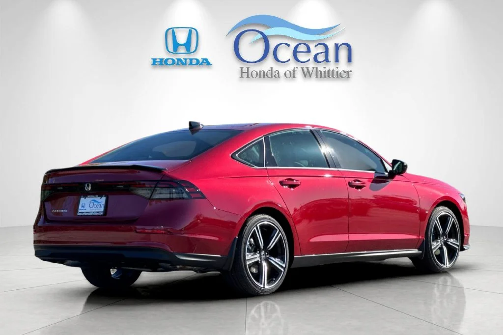 New 2026 Radiant Red Metallic Honda SE image 4
