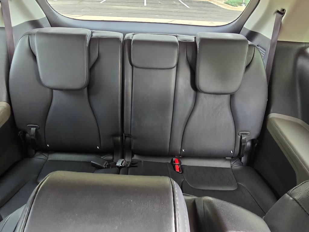Used 2025 Aurora Black Pearl Kia LXS image 16