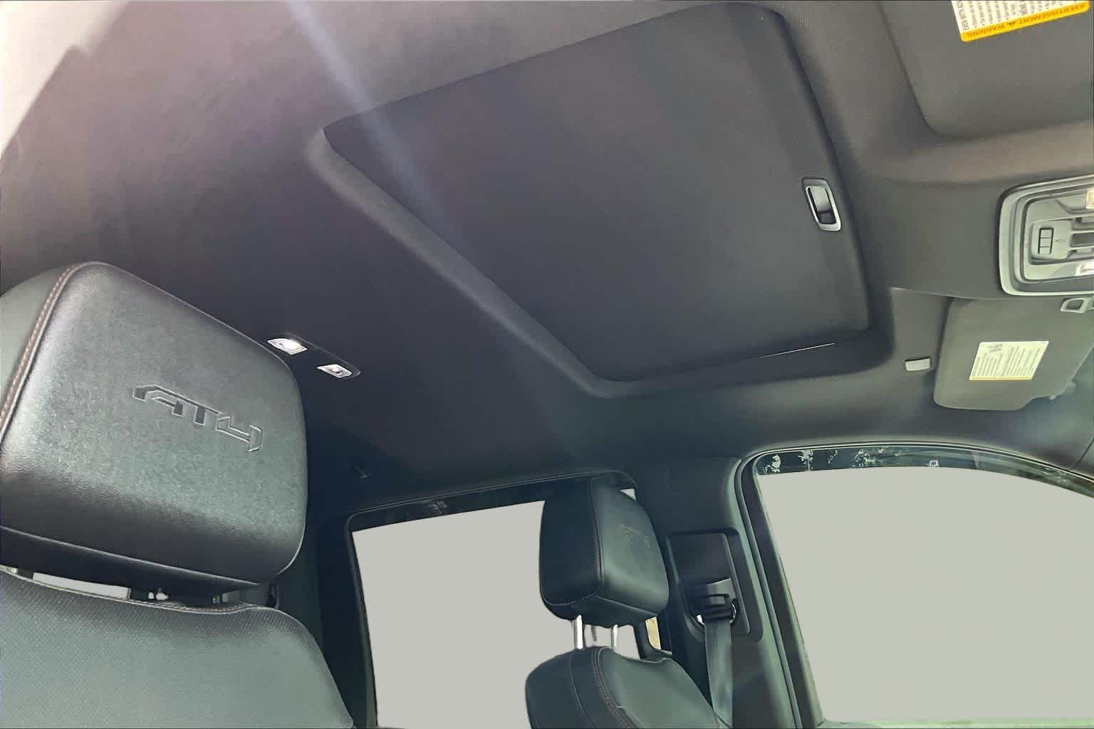 Used 2024 Summit White GMC AT4 image 14