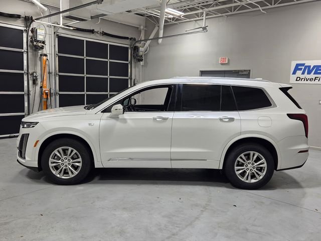 Used 2023 White Cadillac Luxury image 4