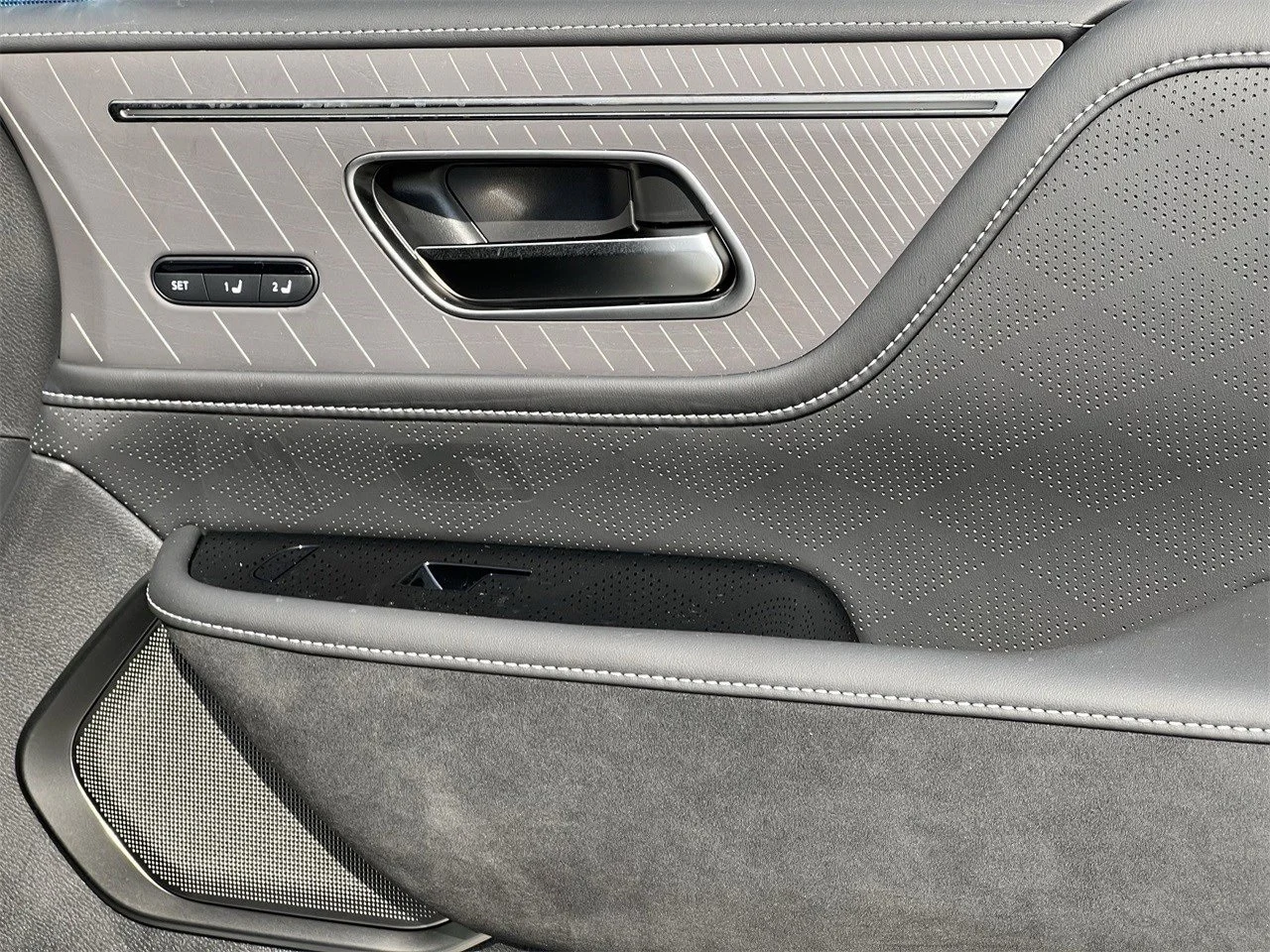 2026 INFINITI QX80 Autograph - Photo 26