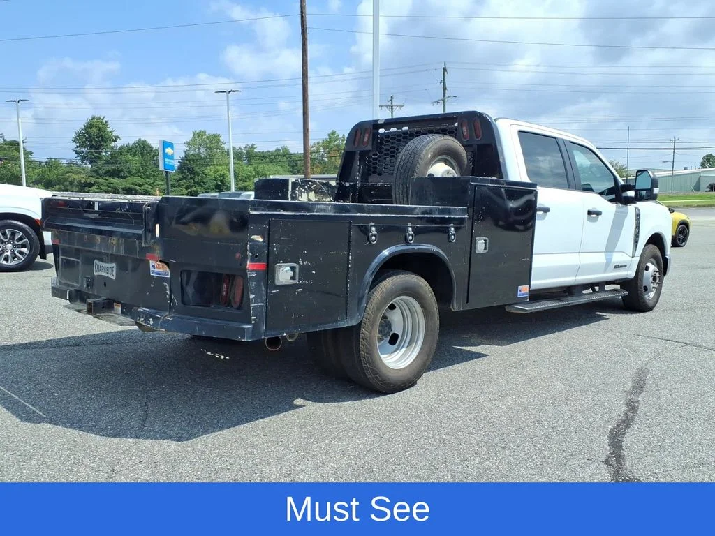 Used 2023 White Ford XL image 2