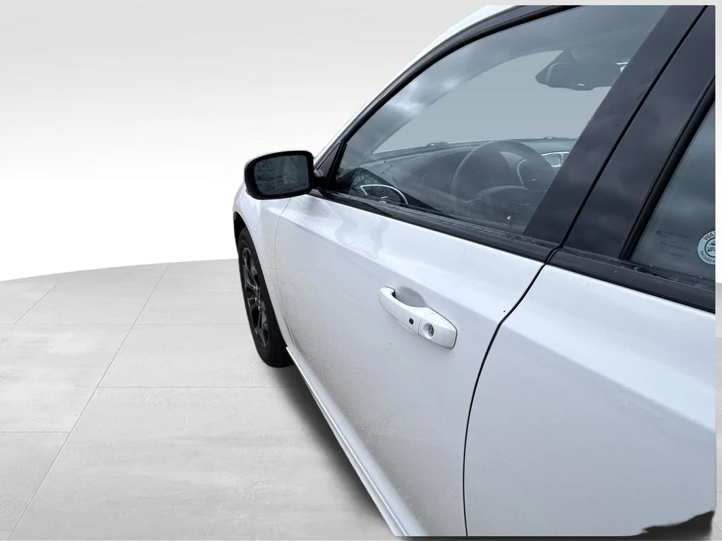 Used 2023 White Chrysler Touring image 29