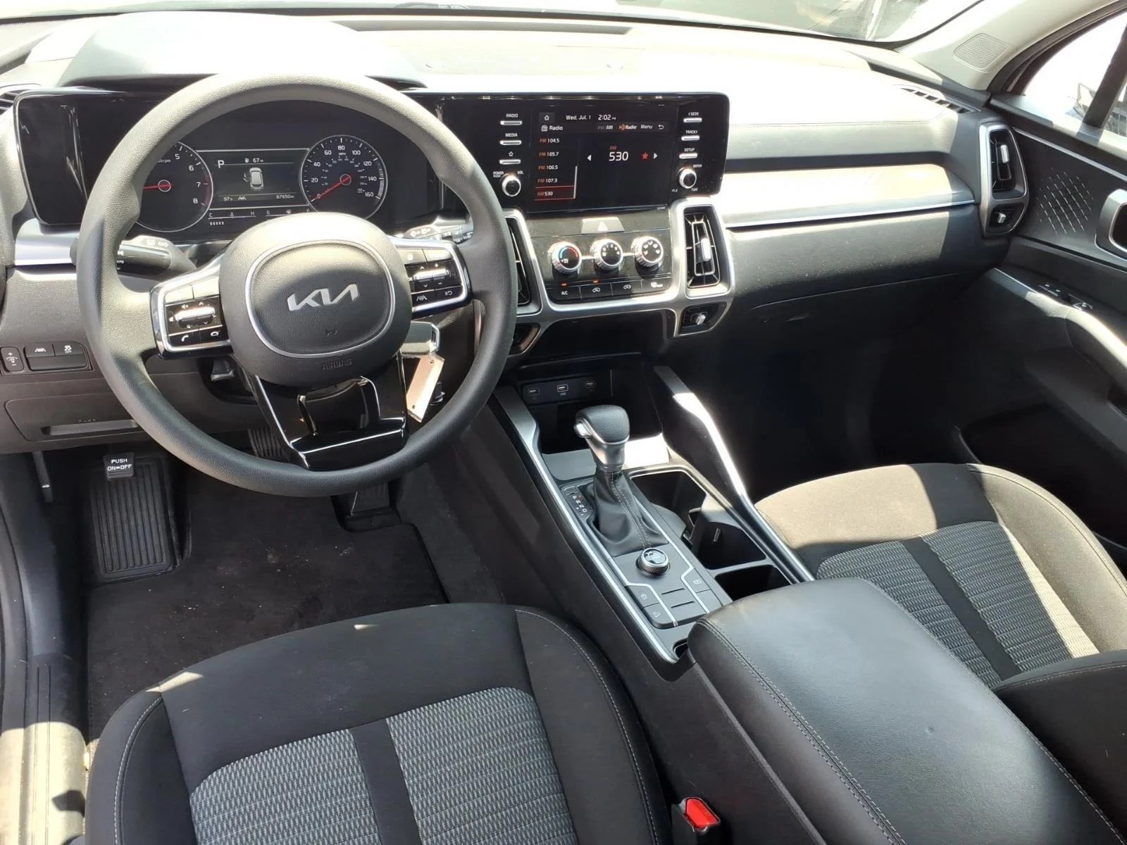 Used 2023 Glacial White Pearl Kia LX image 19
