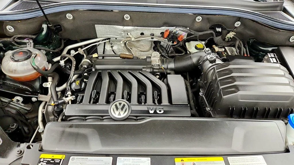 Used 2021 Racing Green Volkswagen 2021.5 SEL Premium w/ MIB3 Navigation & Panoramic Roof image 26