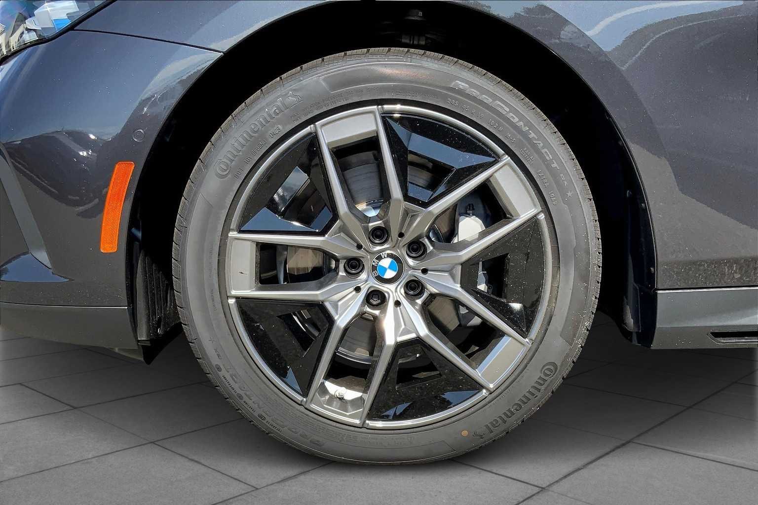 2026 BMW 5 Series 530i - Photo 11