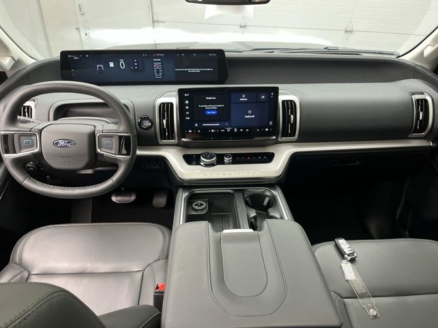 Used 2026 Agate Black Metallic Ford Active image 19
