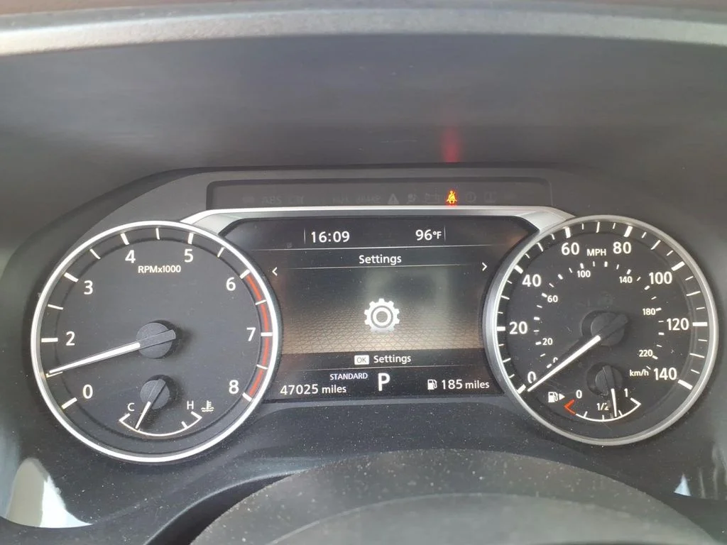 Certified Used 2023 Gray Nissan SL image 10