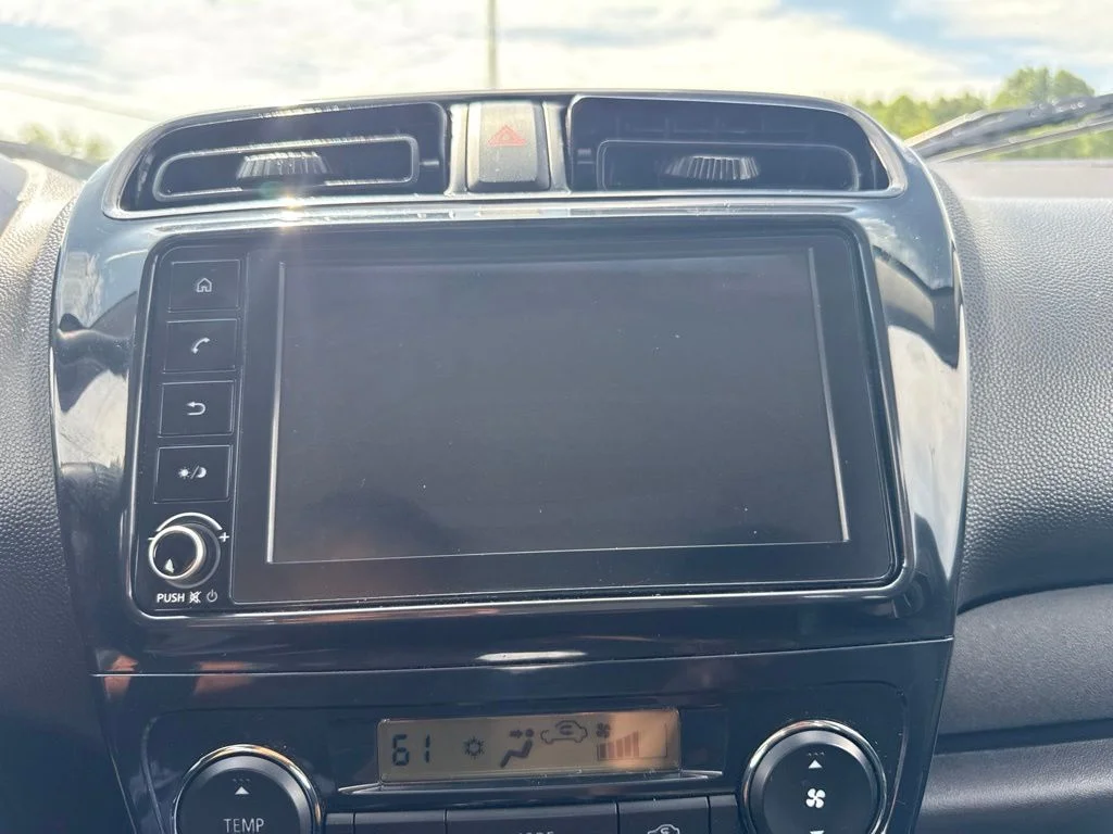 Used 2024  Mitsubishi ES image 4
