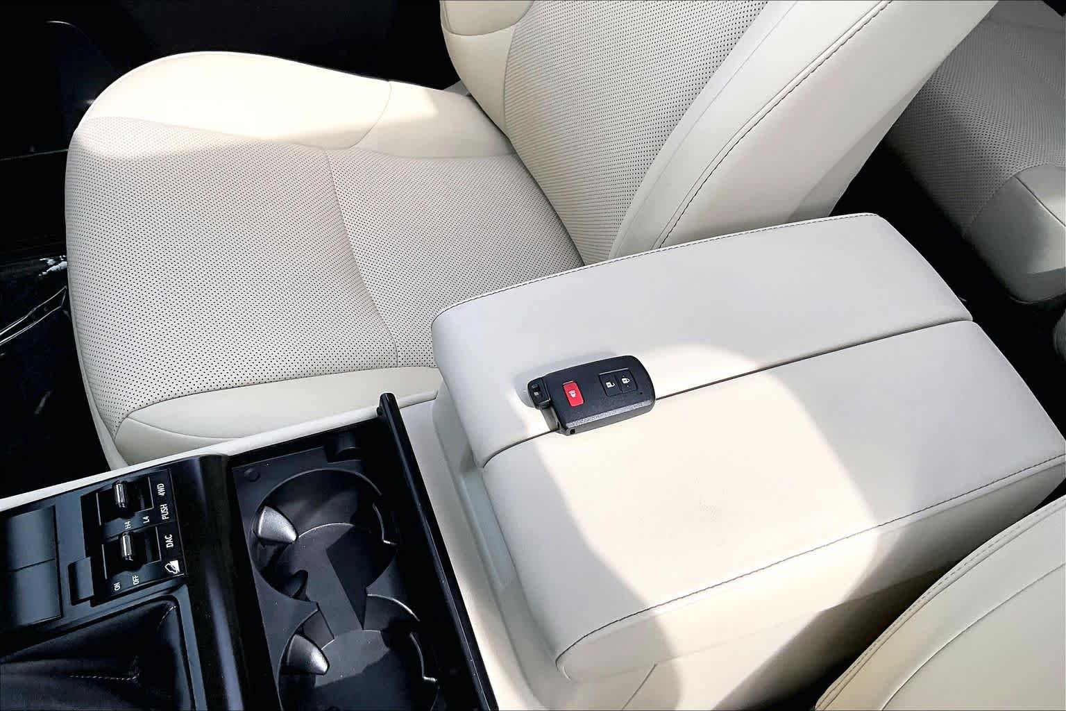 Used 2021 Black Onyx Lexus Premium image 15