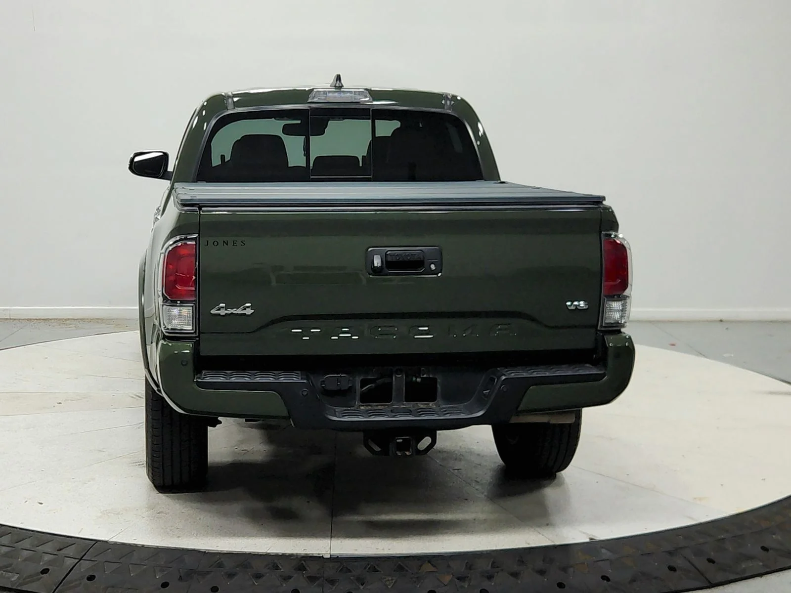 Used 2021 Green Toyota Limited image 7