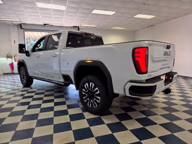 New 2026 Glacier White Tricoat GMC Denali Ultimate image 5
