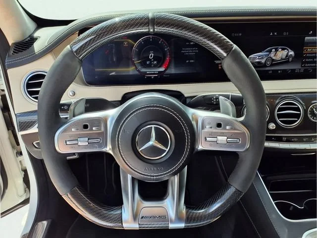 Used 2019 White Mercedes-Benz 4MATIC® image 10