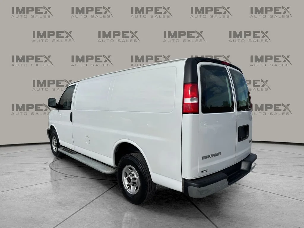 Used 2023 White GMC Work Van image 3