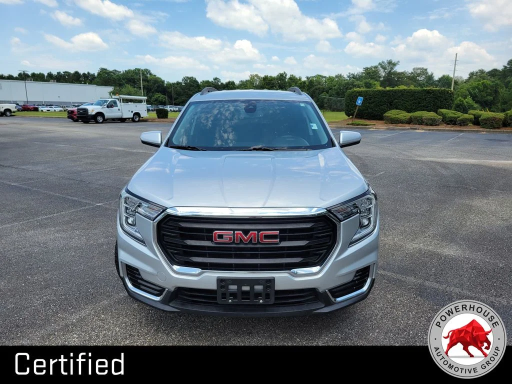 Used 2022 Silver GMC SLE image 9