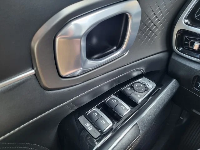 Certified Used 2023 Gray Kia SX image 23