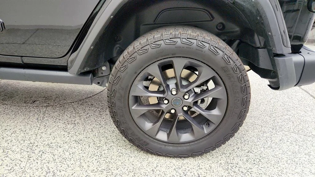 Used 2025 Black Clearcoat Jeep Backcountry 4x4 w/ Technology Group & Trailer Tow Group image 9