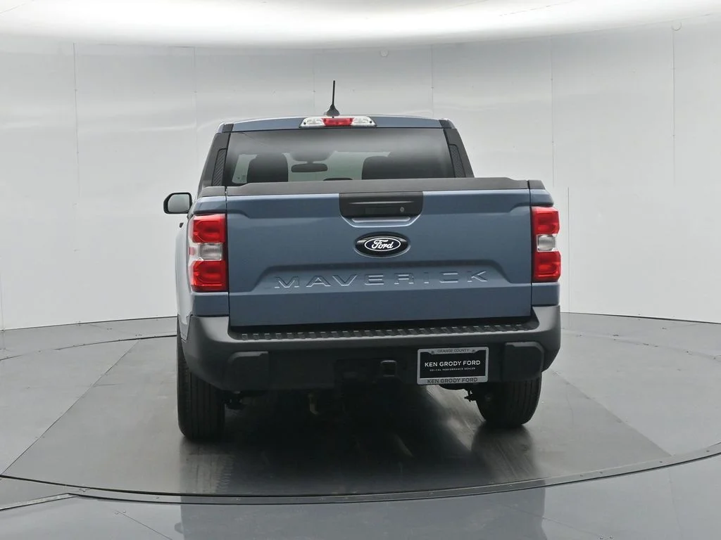New 2026 Gray Ford XLT image 26