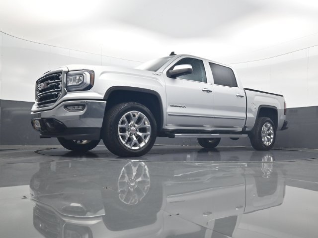 Used 2018 QUICKSILVER METALLIC GMC SLT image 21