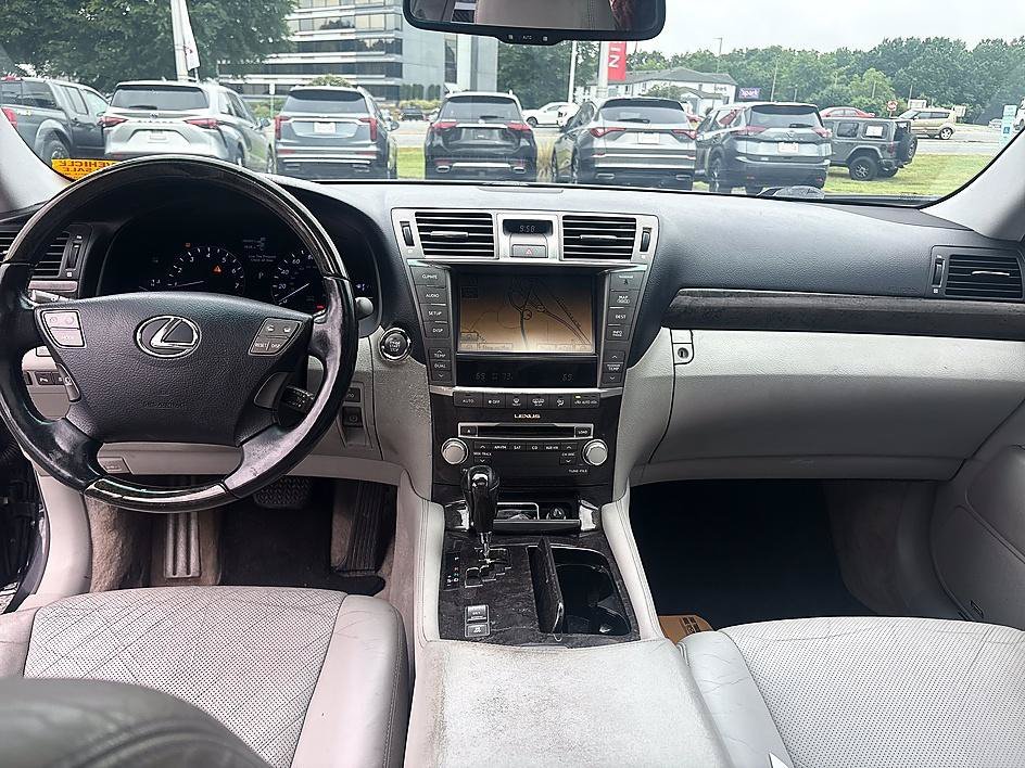 Used 2011 Smoky Granite Mica Lexus 460 image 14