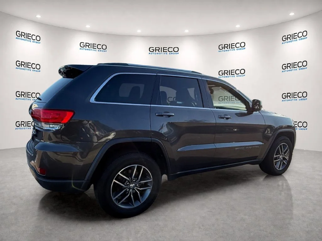 Used 2018 Gray Jeep Laredo E 4x2 image 7