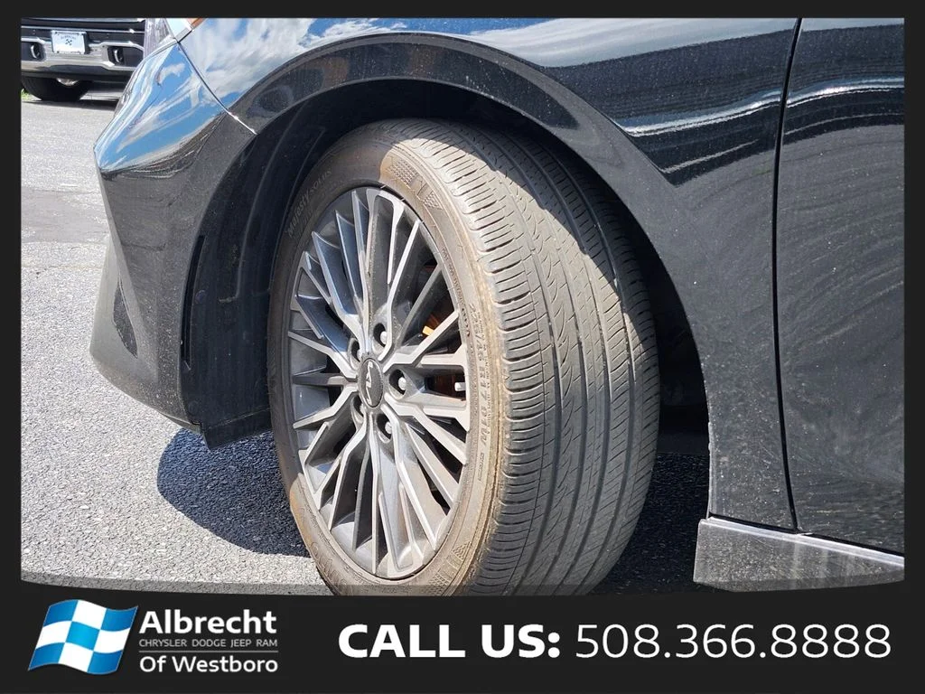 Used 2023 Black Kia GT-Line image 31