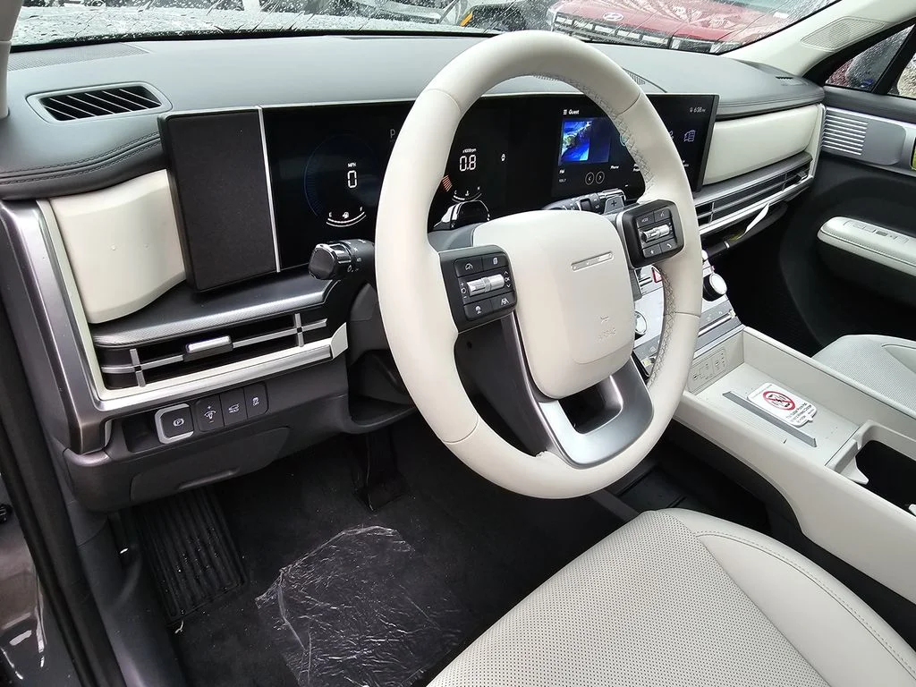 New 2027 Gray Hyundai SEL image 13