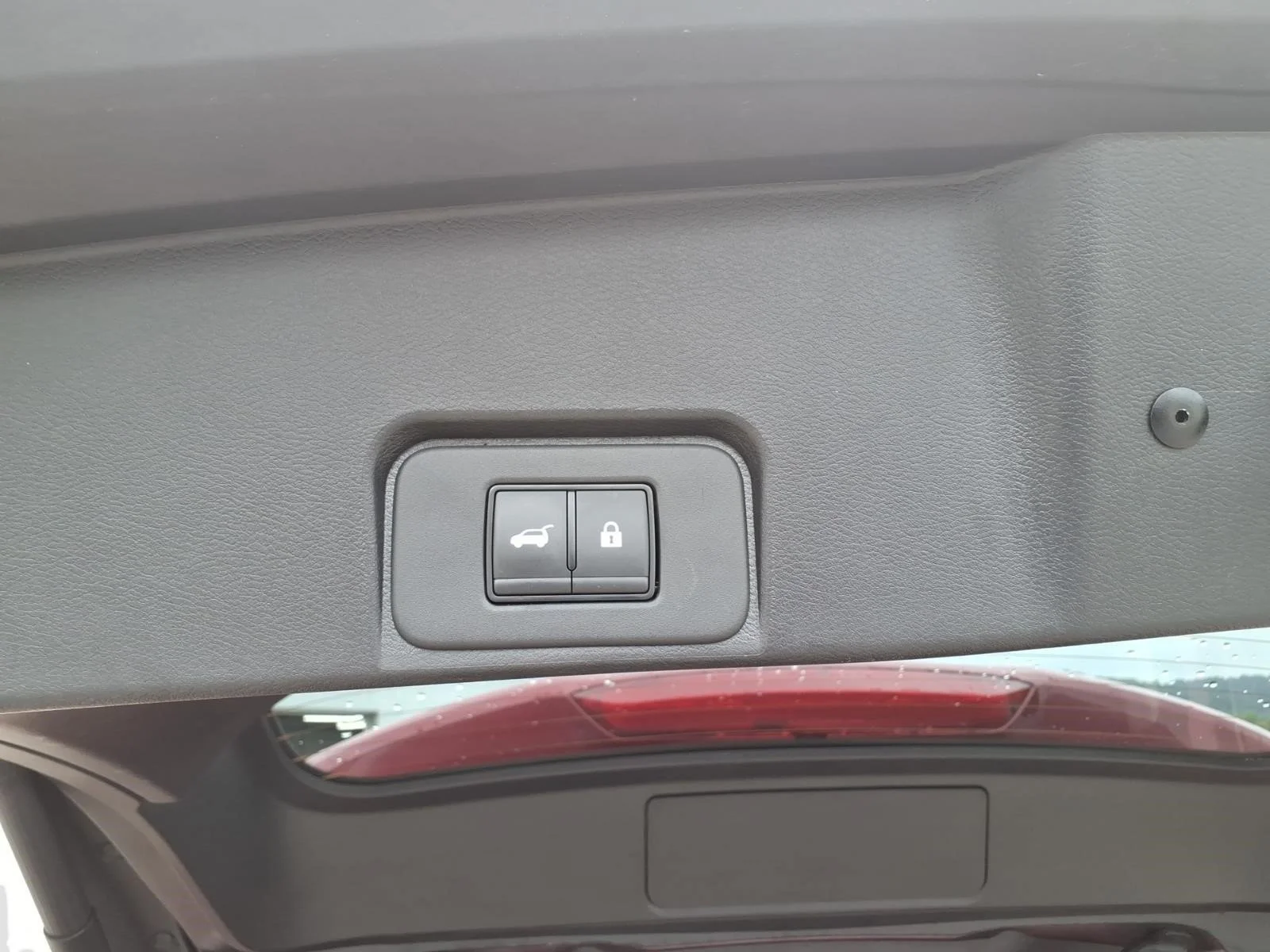Used 2025 Scarlet Ember Tintcoat Nbl Nissan SV image 16