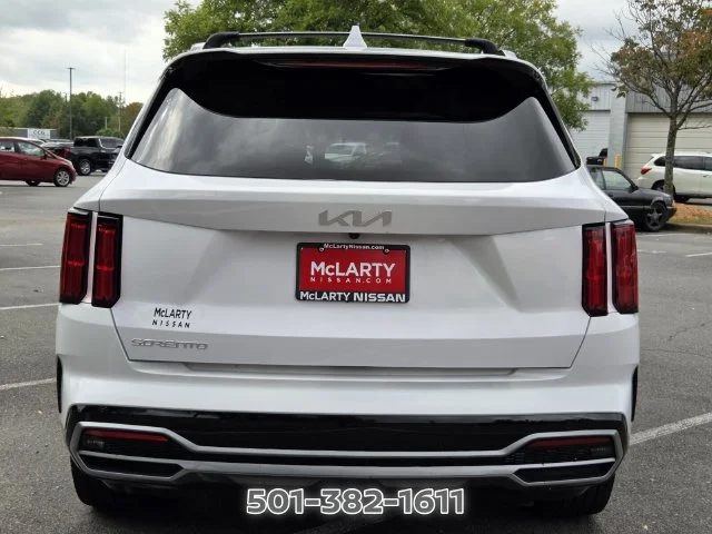 Used 2023 White Kia SX image 4