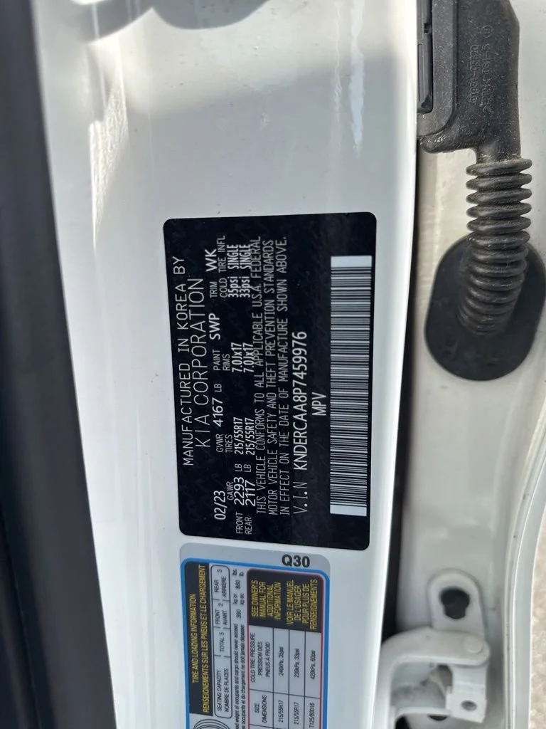 Used 2023  Kia EX image 32