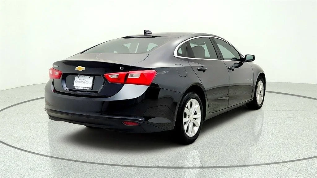 Used 2023 Not Specified Chevrolet 4dr Sedan 1LT image 5