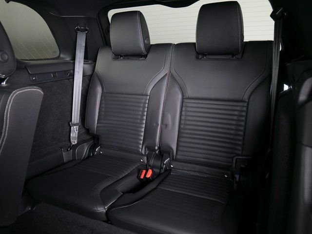 Certified Used 2025 Santorini Black Metallic Land Rover Dynamic SE image 22