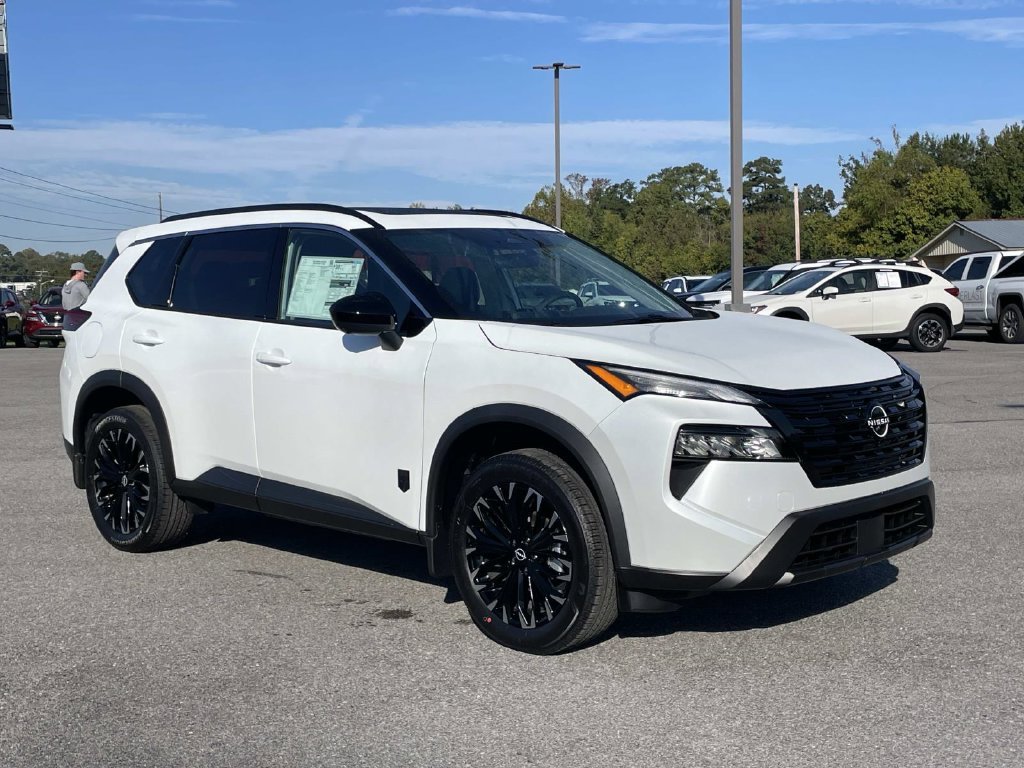 New 2027 Everest White Pearl TriCoat Nissan Dark Armor image 1