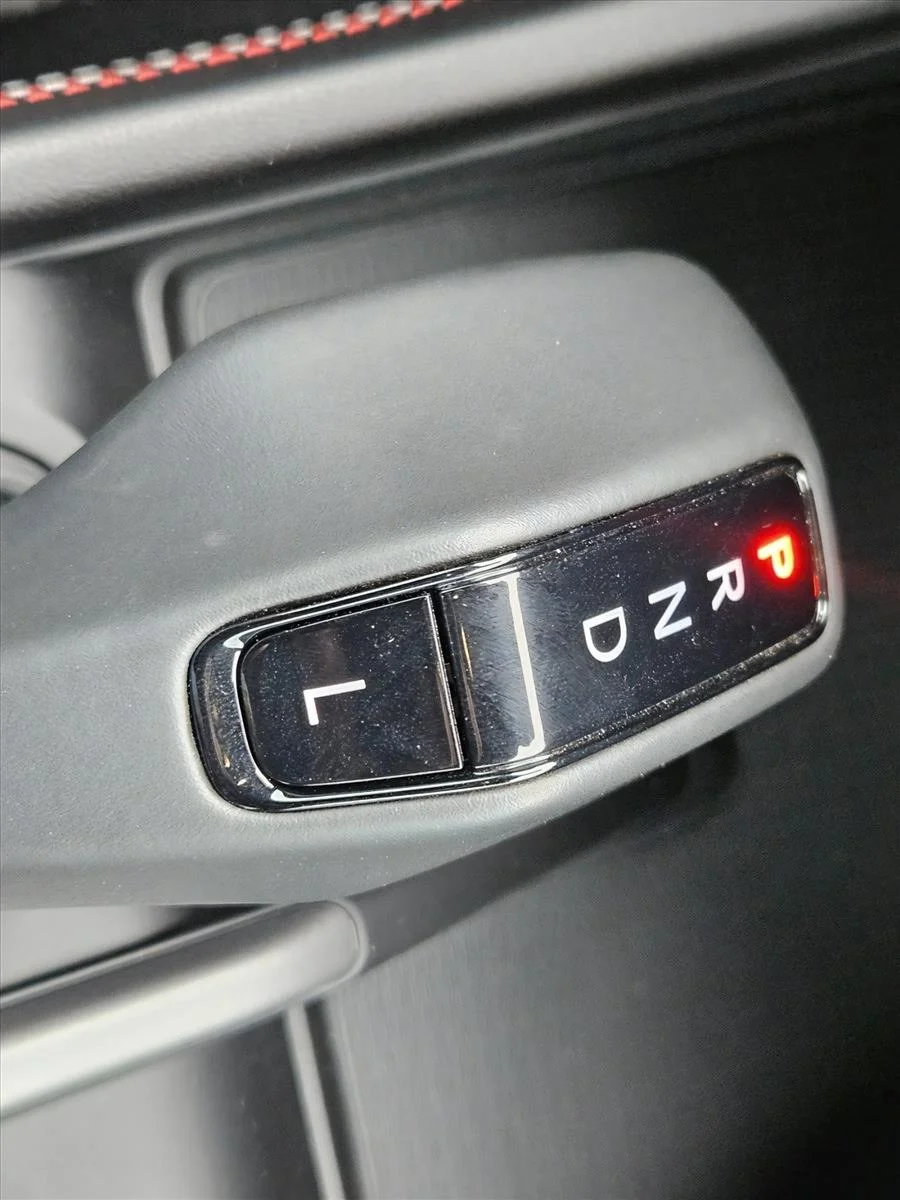 New 2026 Diamond Black Crystal Pearlcoat Dodge R/T image 12