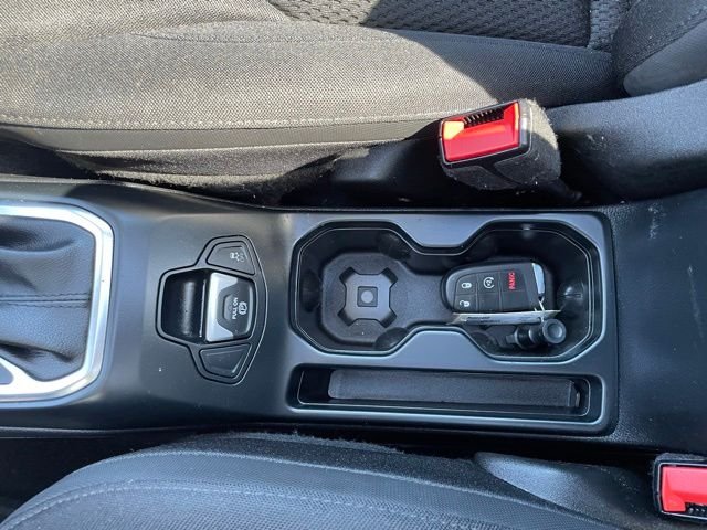 Used 2018 Jetset Blue Jeep Latitude image 24