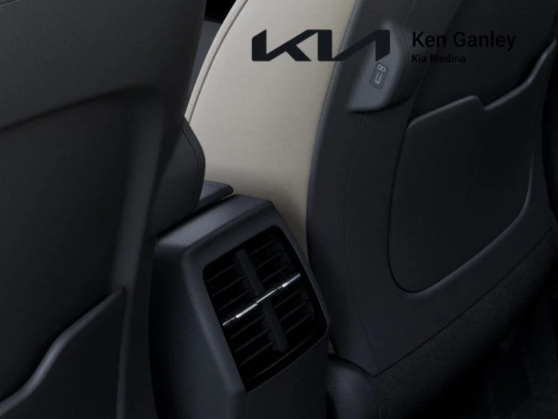 New 2026 Snow White Pearl Kia EX image 26