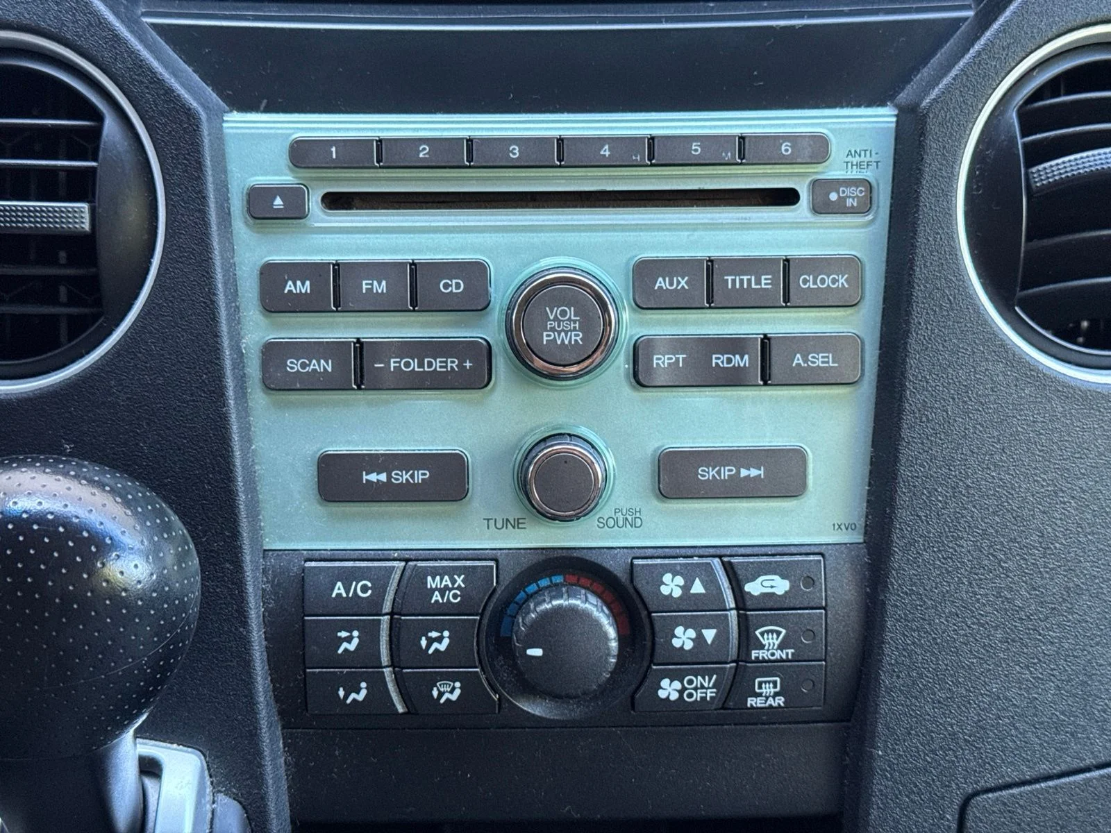 Used 2010 Silver Honda LX image 19