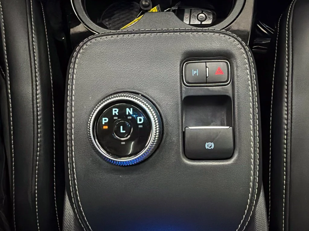 Used 2022 Blue Ford GT image 18