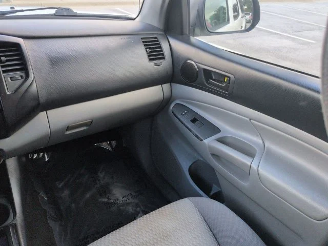 Used 2013 2013 TOYOTA TACOMA PRERUNNER Toyota PreRunner image 16