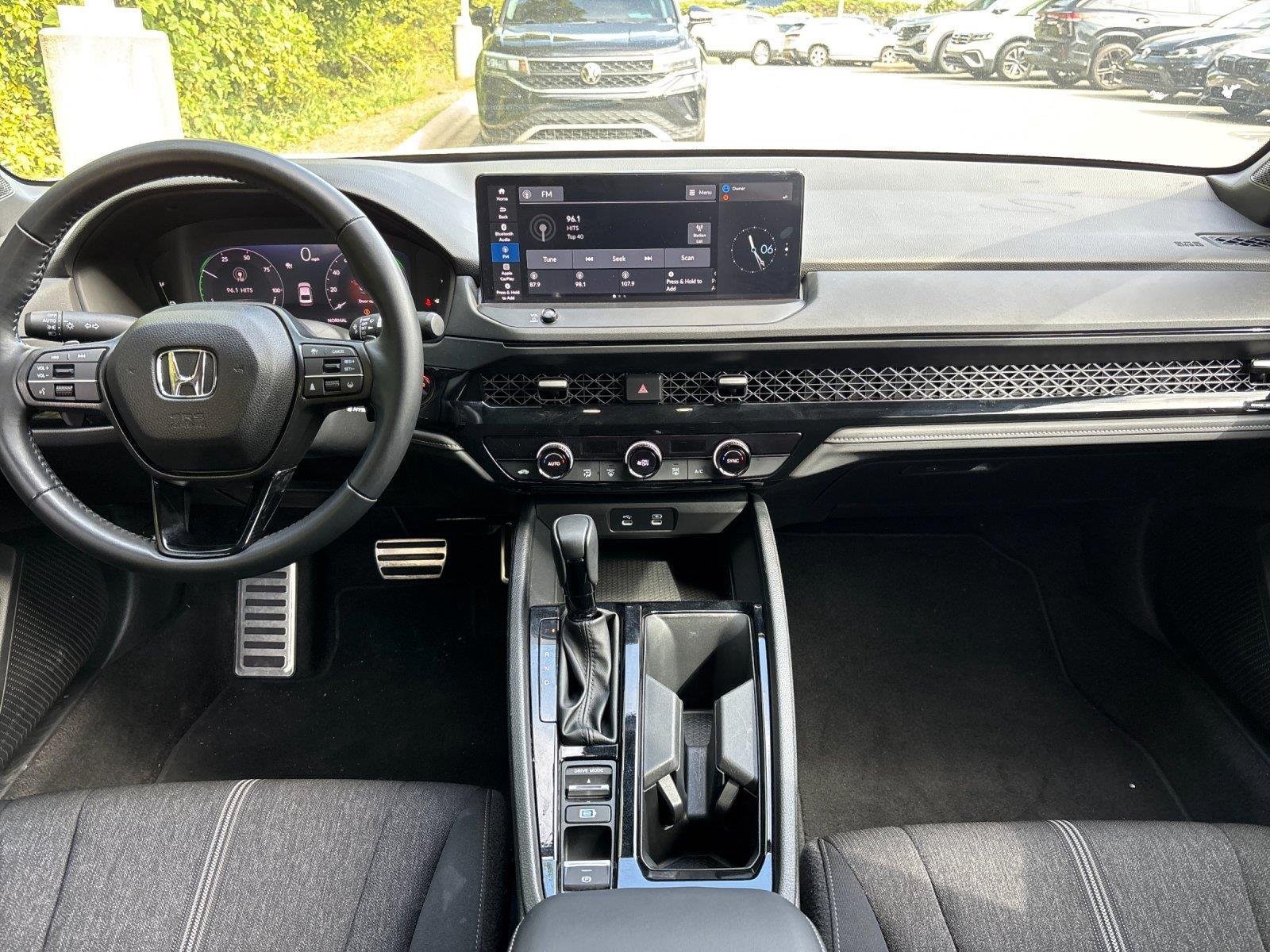 Used 2024 Platinum White Pearl Honda Sport image 32