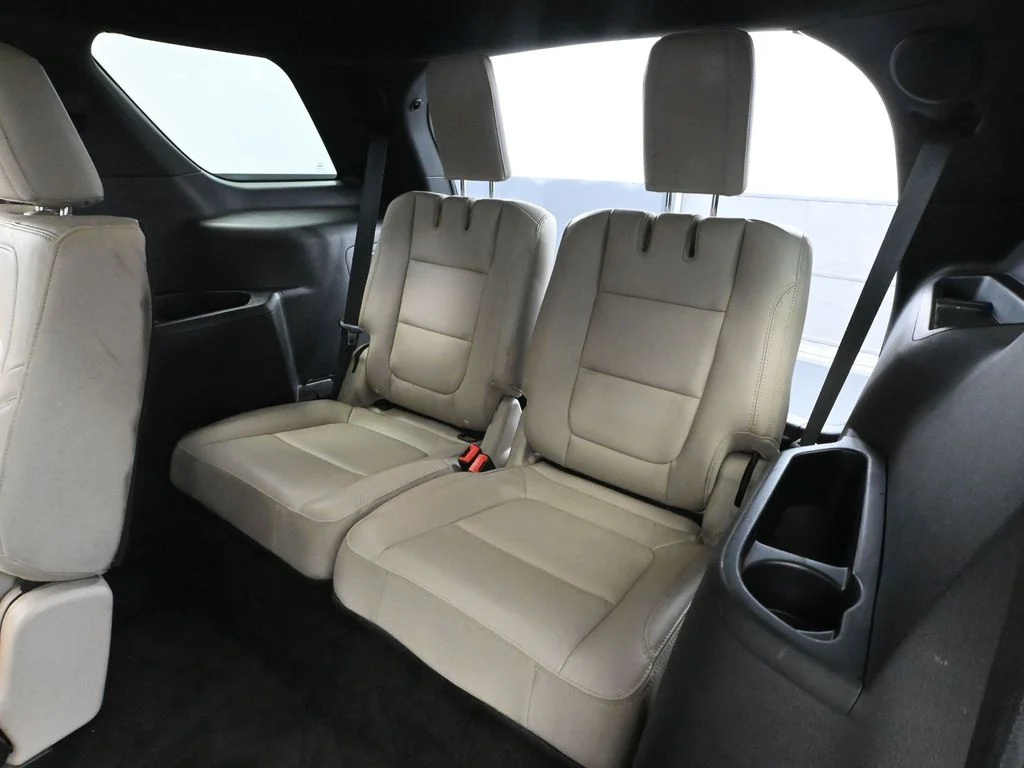 Used 2018 Red Ford Limited image 41